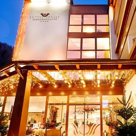 Hotel Alpenwellnesshotel St. Veit Sexten